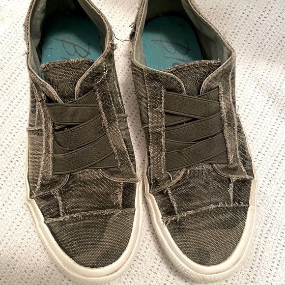 Blowfish Marley Slip-on Sneakers - Picture 7 of 9